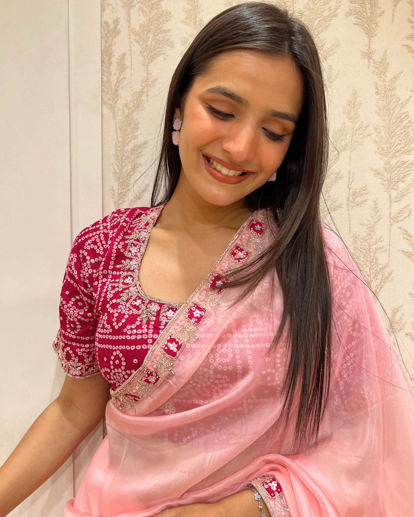 Gulaabi Bandhej Blossom Saree